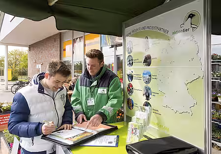 Über 4000 Aktionen zur Aufklärung führt aktion tier jährlich bundesweit durch.