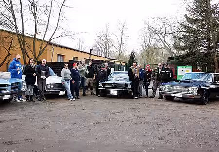 Arbeitseinsatz im Tierheim aktion tier Zossen mit ‚Mopars & Coffee Berlin‘ 