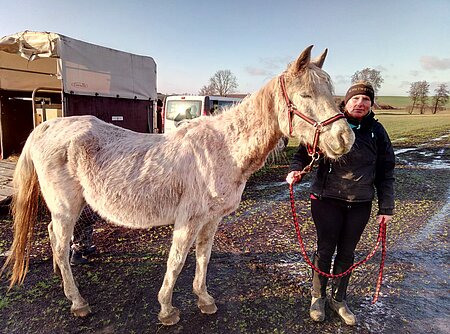 Die gelernte Pferdewirtin Doreen Huff begleitete Asli vom ersten Tag.