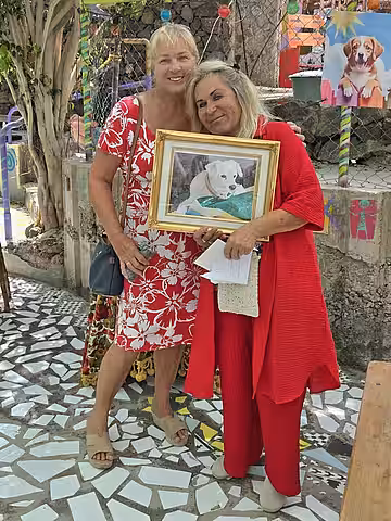 Karen Clack, links, arbeitet schon lange freiwillig im Tierheim, hier mit Marion Gonzalez. Karen Clack, links, arbeitet schon lange freiwillig im Tierheim, hier mit Marion Gonzalez.