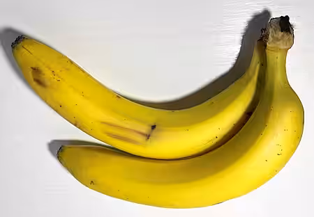 Bananen sind zum Backen ein guter Ei-Ersatz, da sie den Teig geschmeidig machen und binden. 