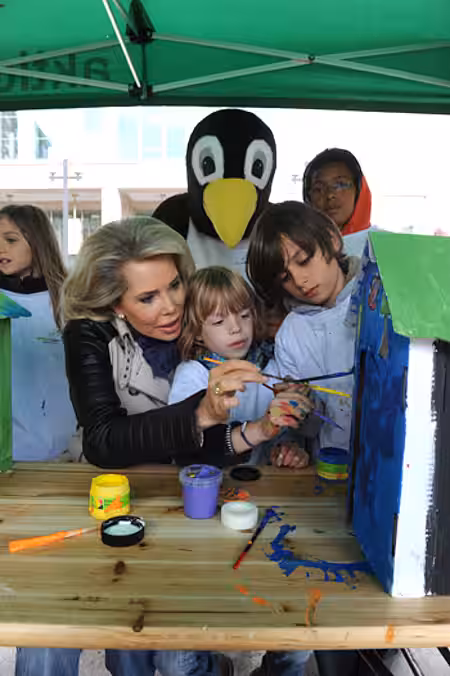 Gabriele Prinzessin zu Leiningen beim Malen