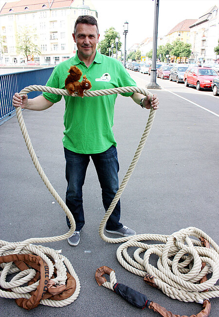 Ralf Wally mit Eichhörnchenseil 