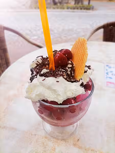 Vorsicht - auch in Speiseeis ist meistens Ei enthalten.